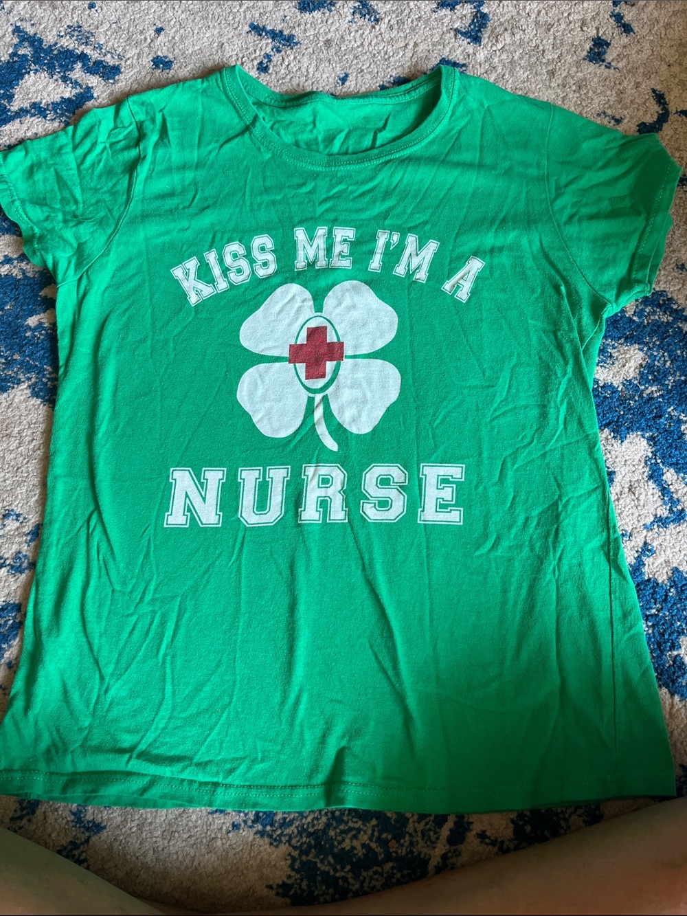 Kiss Me I’m a Nurse ☘️- Size L